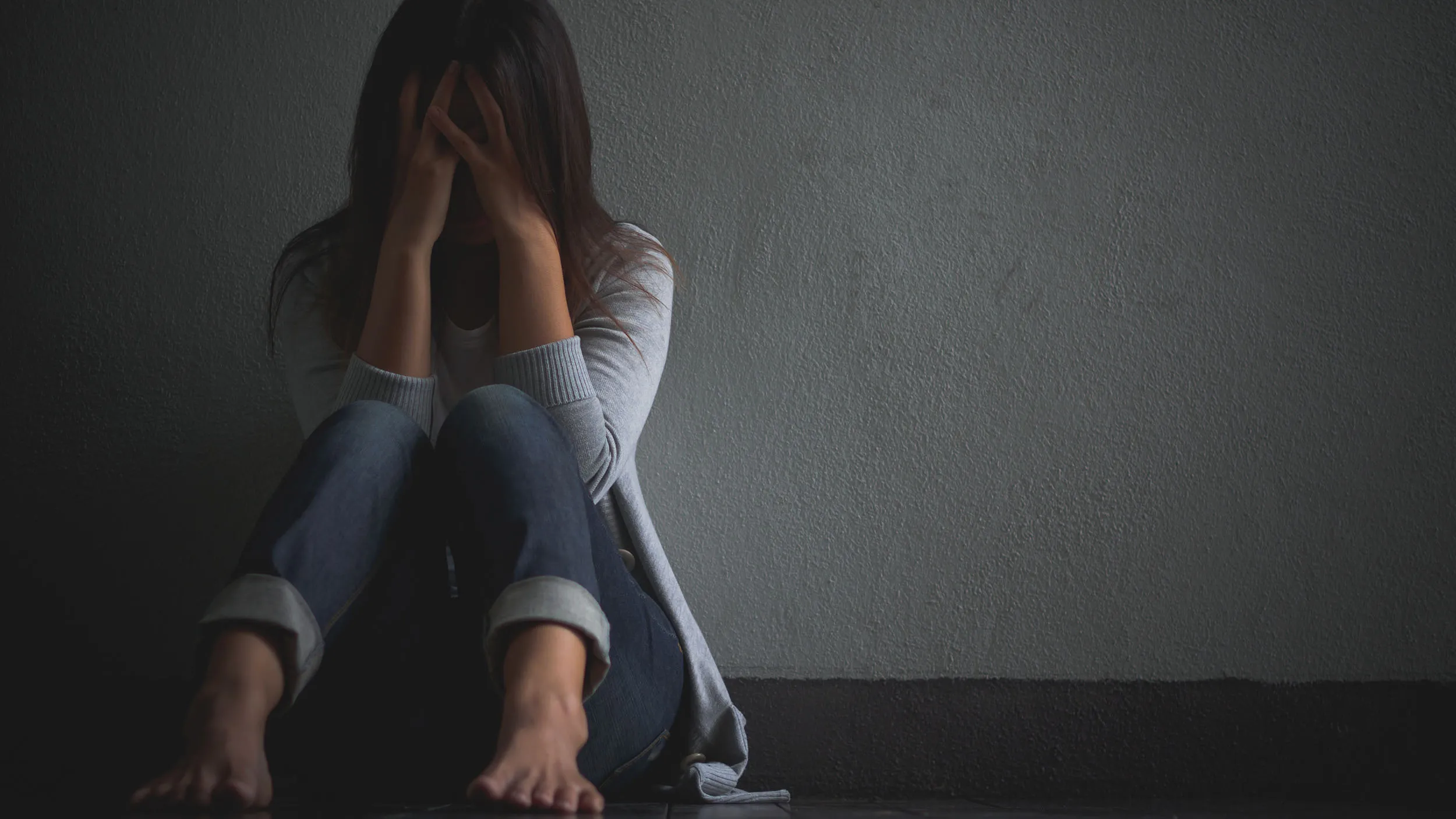 Sad Women Crying