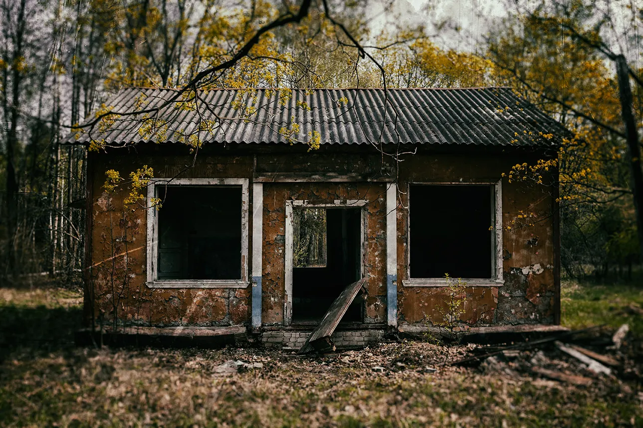 Classic Evil Dead Cabin